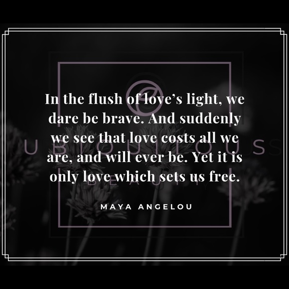 Welcome to My Closet/Brand Ubiquitous Beauty - Picture 5 of 8